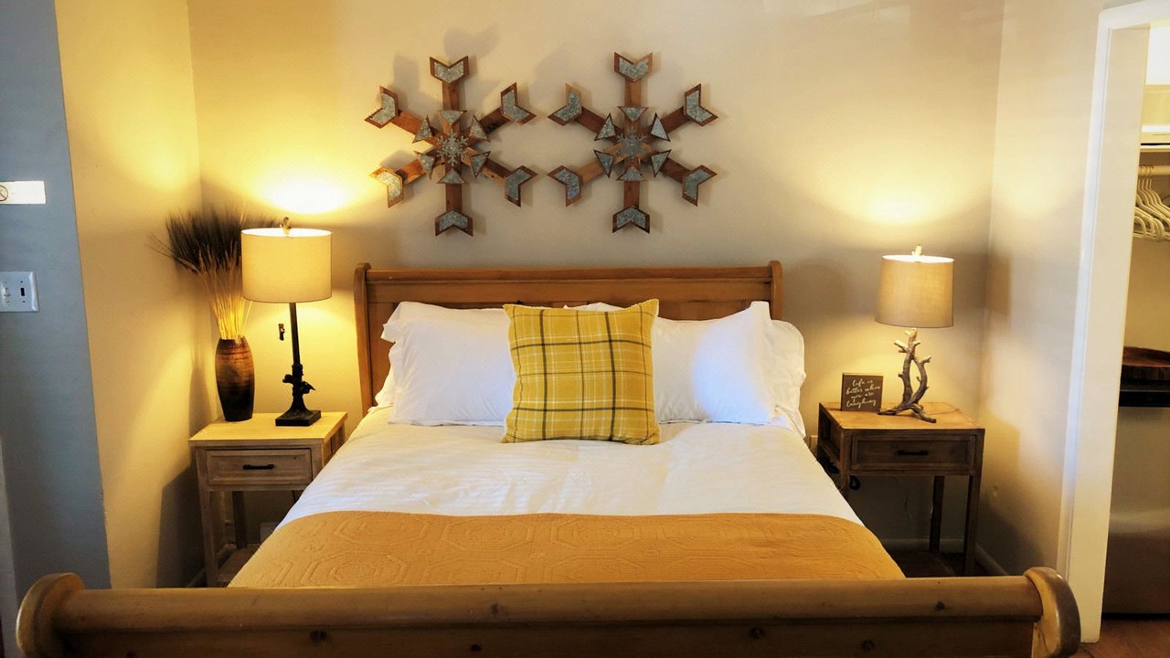 Photo of Bedroom in Tahoe Valley