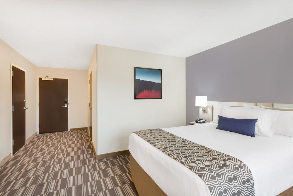 Photo of Bedroom in Springville