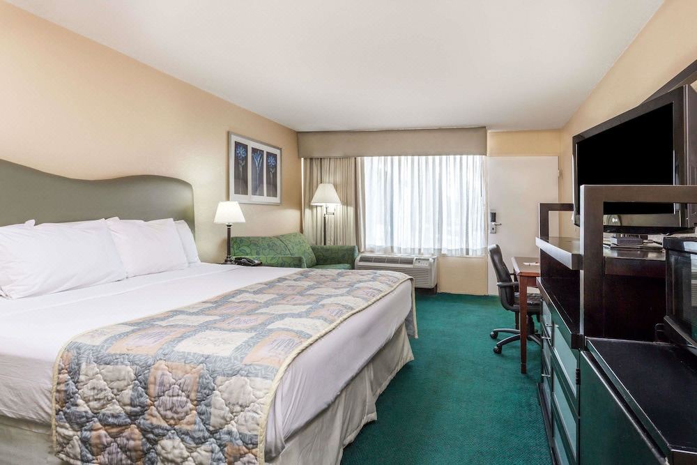 Photo of Bedroom in Altamonte Springs