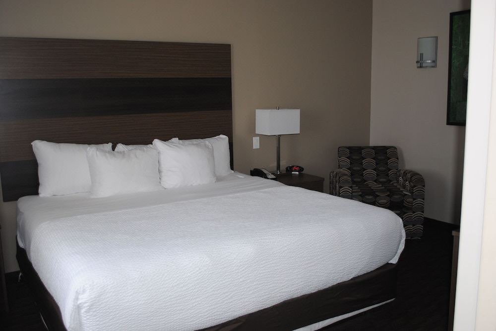 Photo of Bedroom in Lindsay