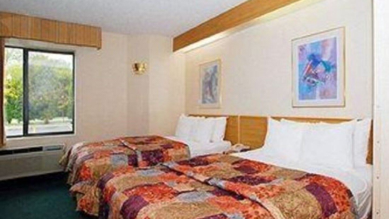 Photo of Bedroom in Flat Rock