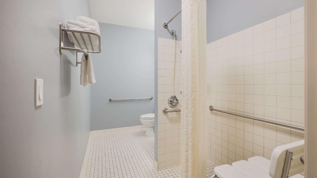 Photo of Bathroom in Blue Springs