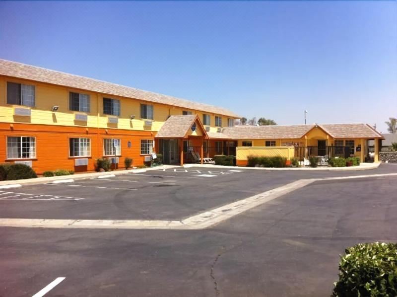 Photo of Buildings in Dunnigan