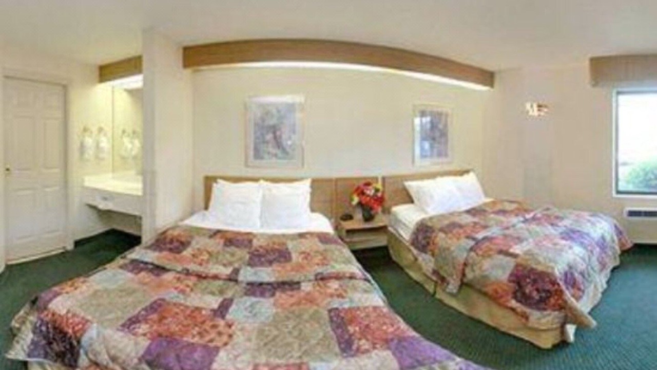 Photo of Bedroom in Flat Rock