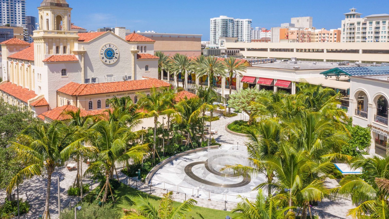 Photo of Buildings in West Palm Beach