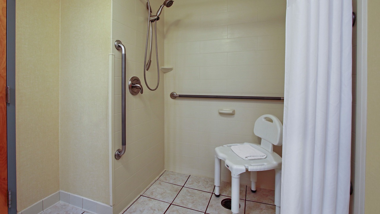 Photo of Bathroom in Austinburg