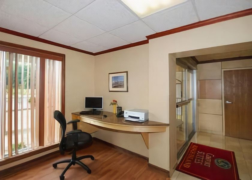 Photo of Livingroom in Mason