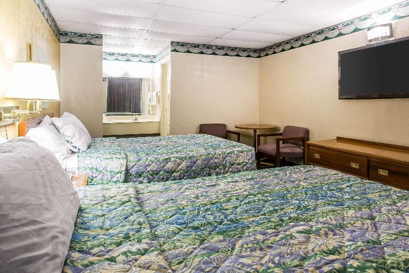 Photo of Bedroom in Gadsden