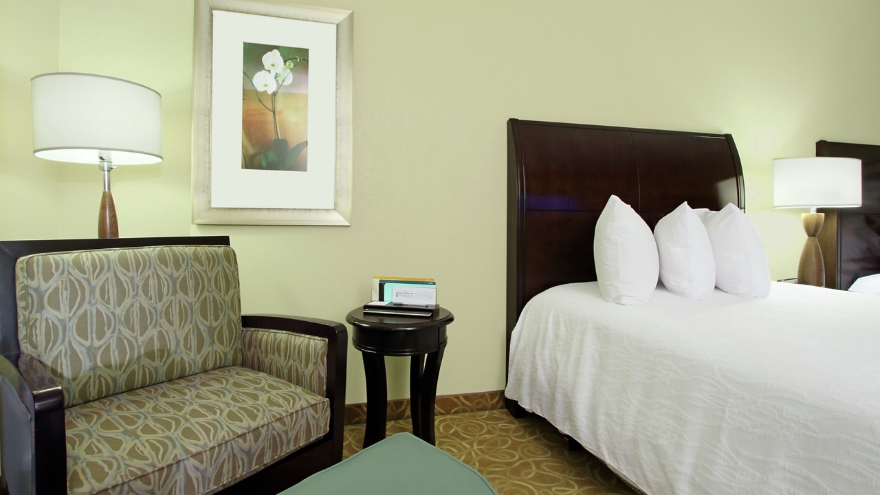 Photo of Bedroom in Ludlam