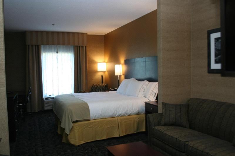 Photo of Bedroom in Caddo Valley