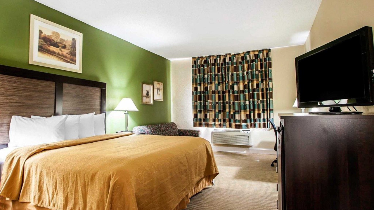 Photo of Bedroom in Champaign