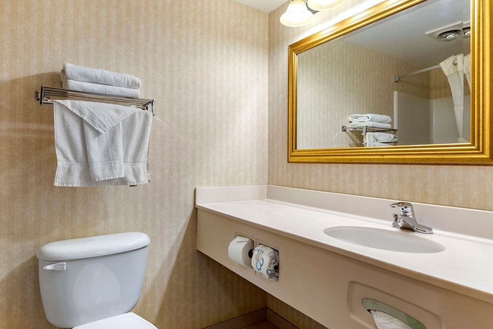 Photo of Bathroom in Manistique