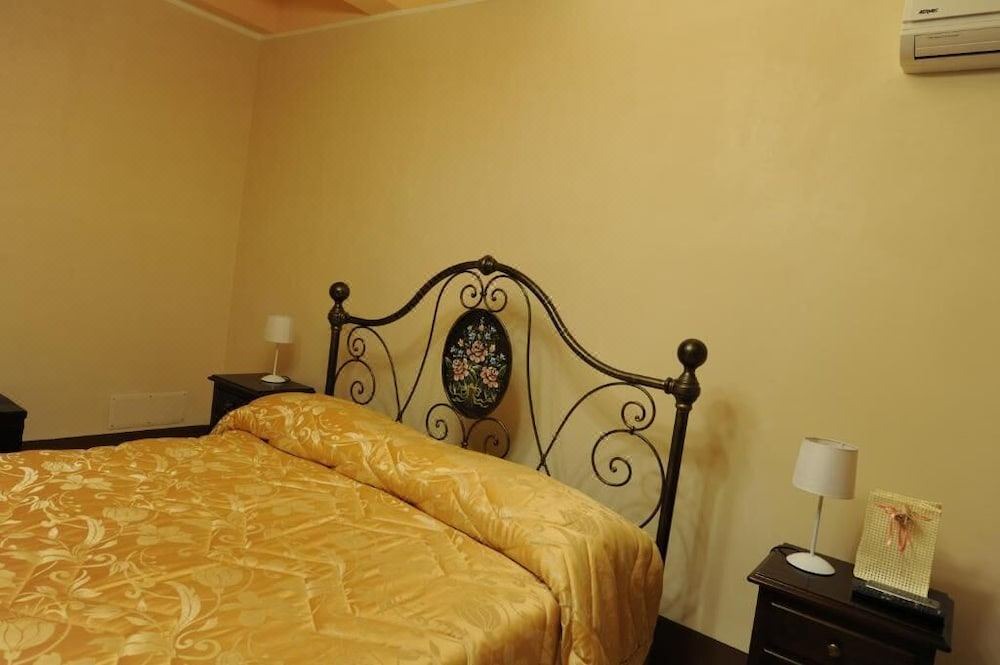Photo of Bedroom in Gioiosa Ionica
