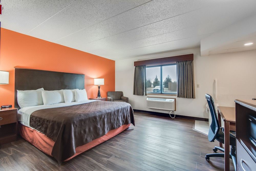 Photo of Bedroom in Coon Rapids