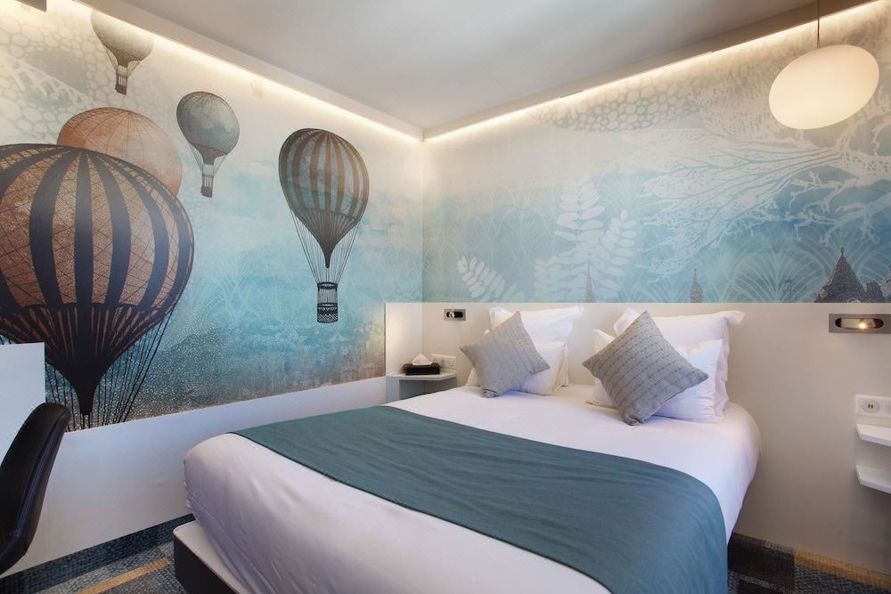 Photo of Bedroom in 5th Arrondissement