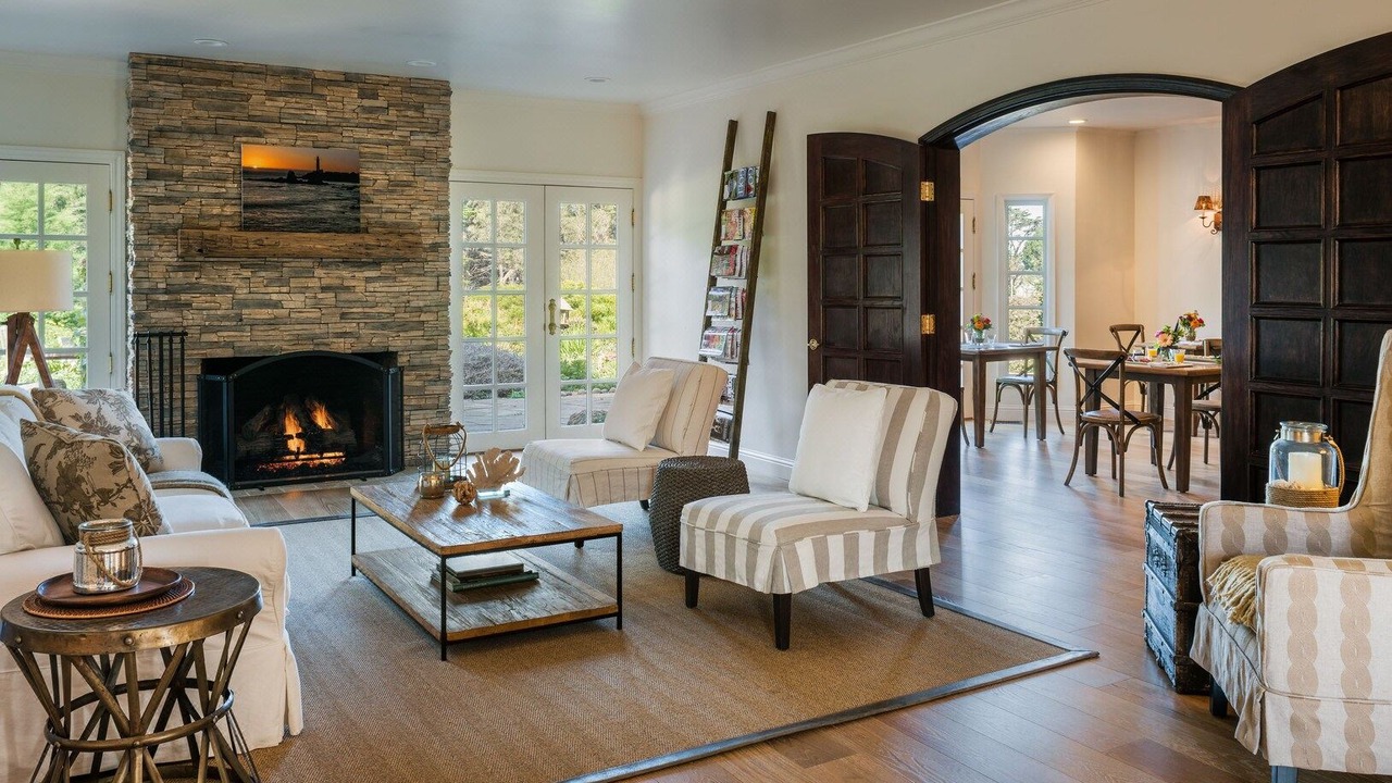 Photo of Livingroom in Moss Beach