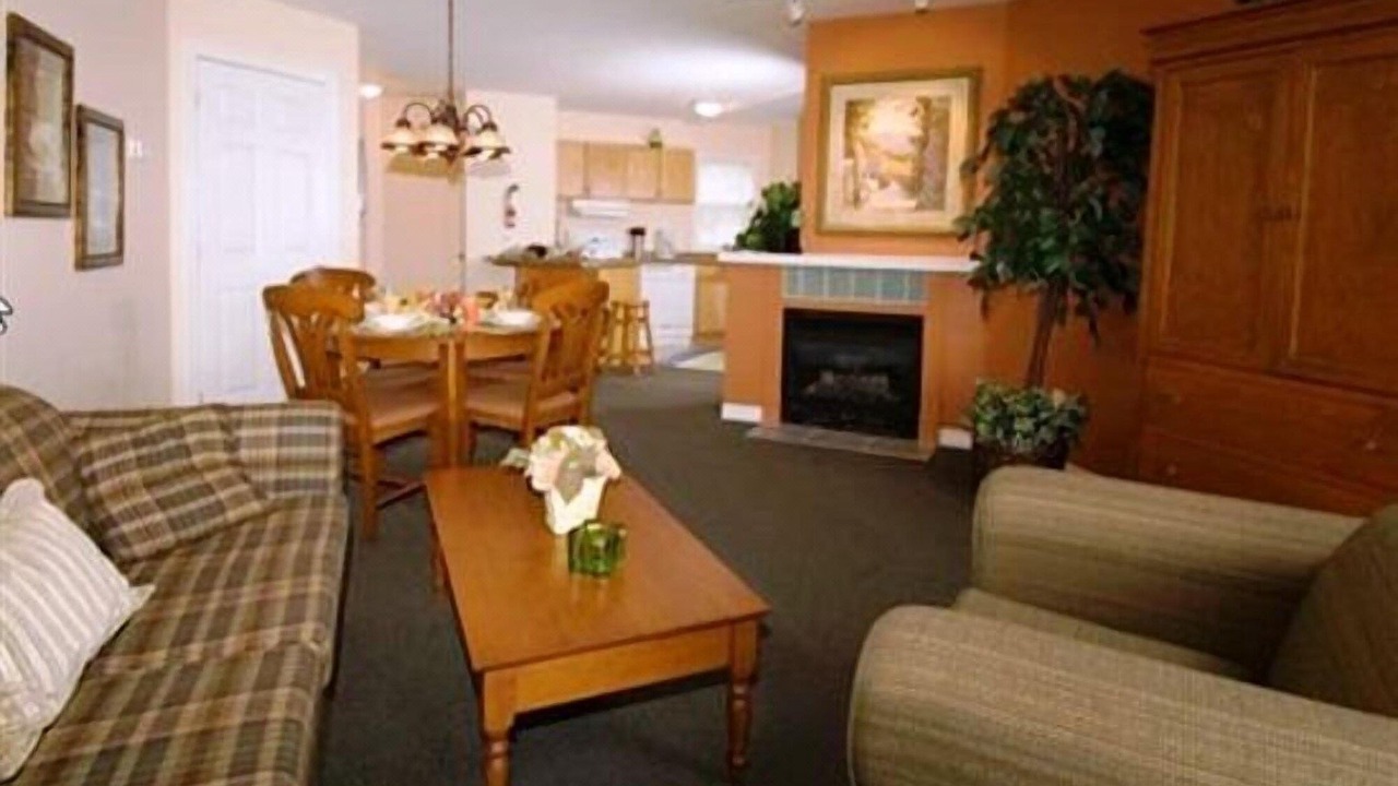 Photo of Livingroom in Haliburton