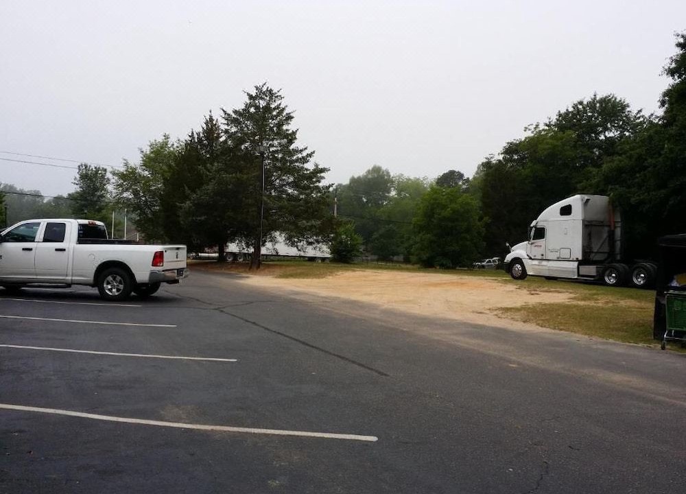 Photo of Buildings in Rockingham