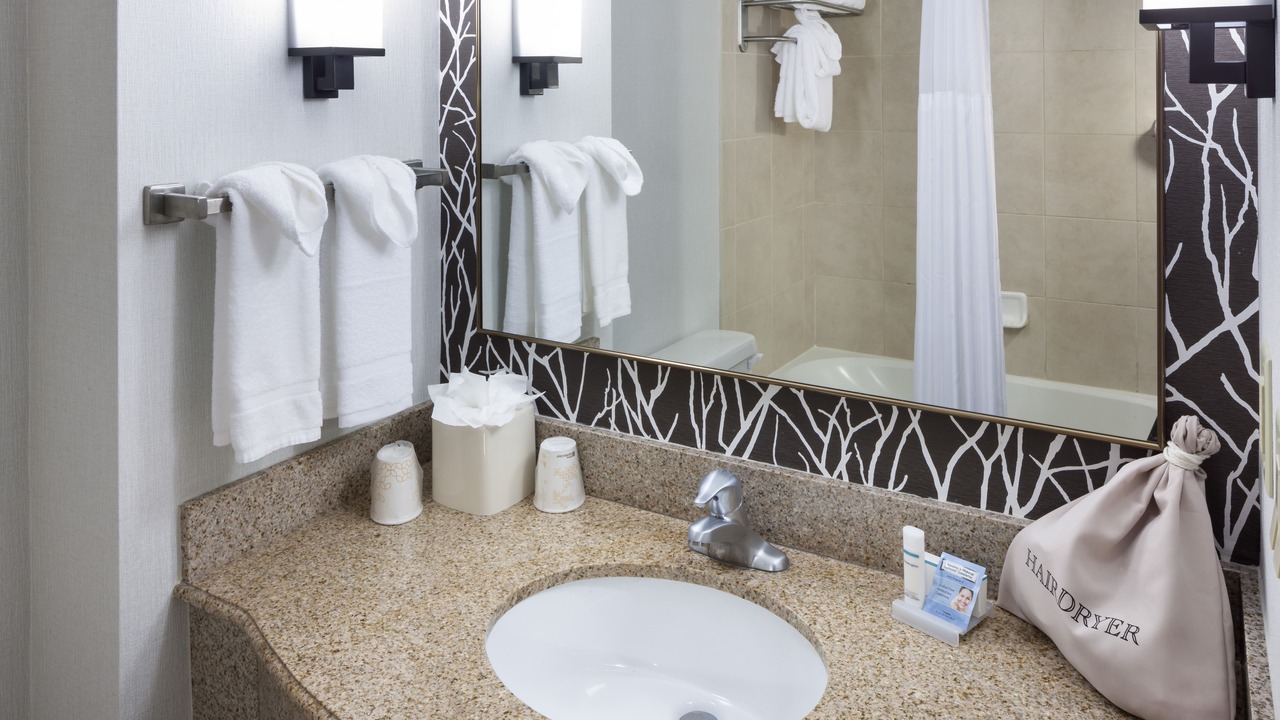 Photo of Bathroom in Music Row