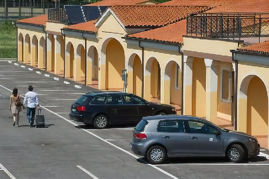 Photo of Others in Arino