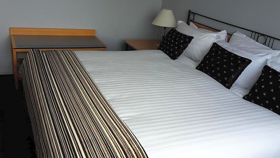 Photo of Bedroom in Epsom