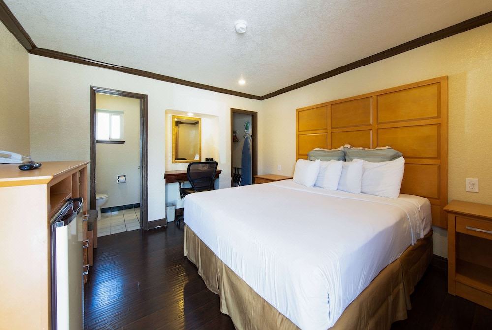 Photo of Bedroom in Merced