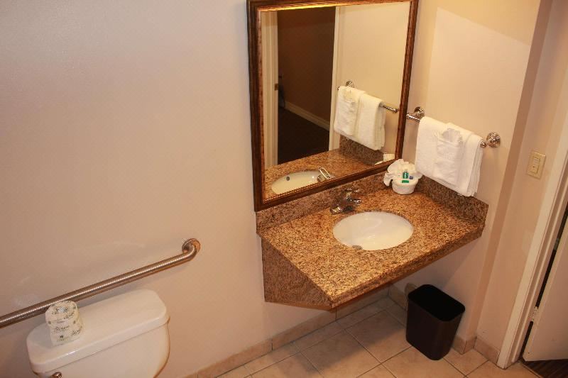 Photo of Bathroom in Corona