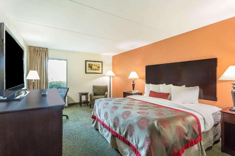 Photo of Bedroom in Luling
