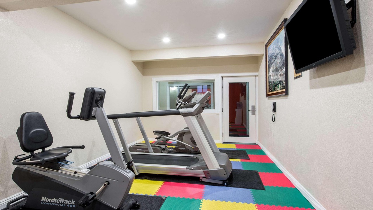 Photo of Livingroom in Roseville - Fleet Ridge