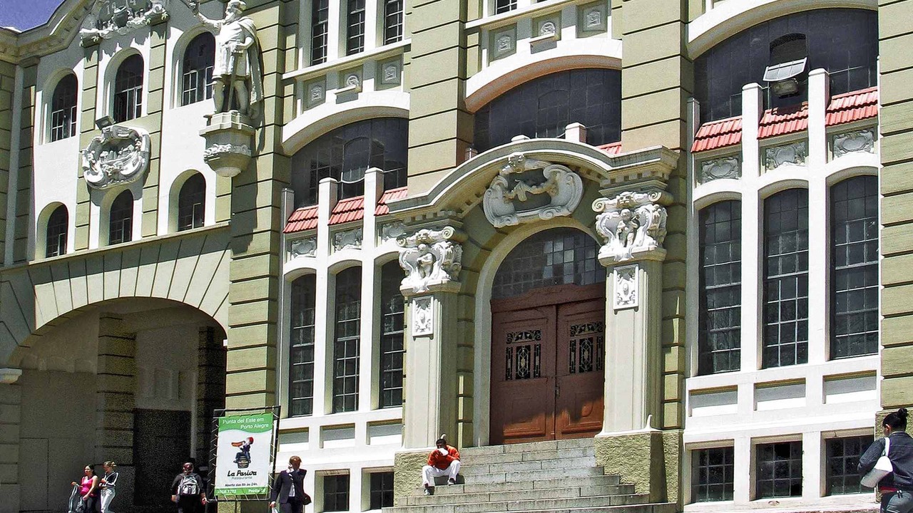 Photo of Buildings in Floresta