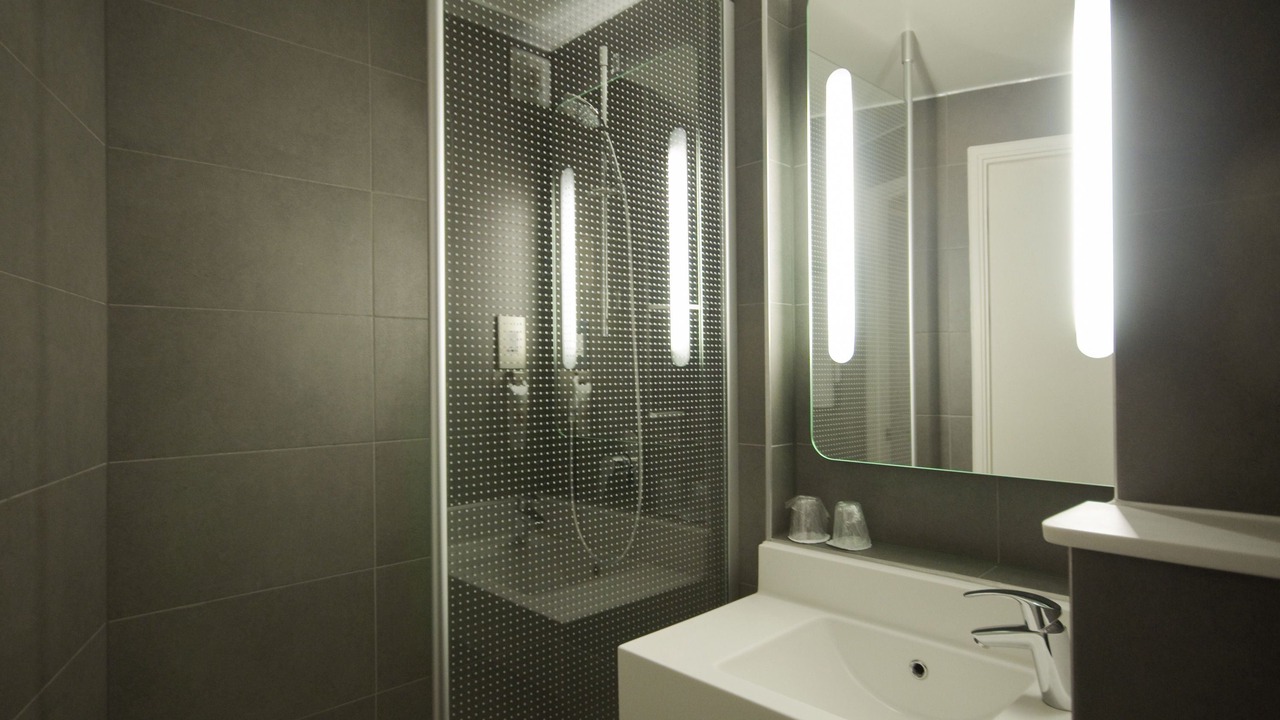Photo of Bathroom in West Thurrock