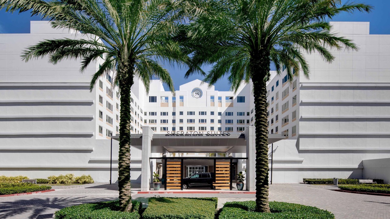Photo of Buildings in Plantation