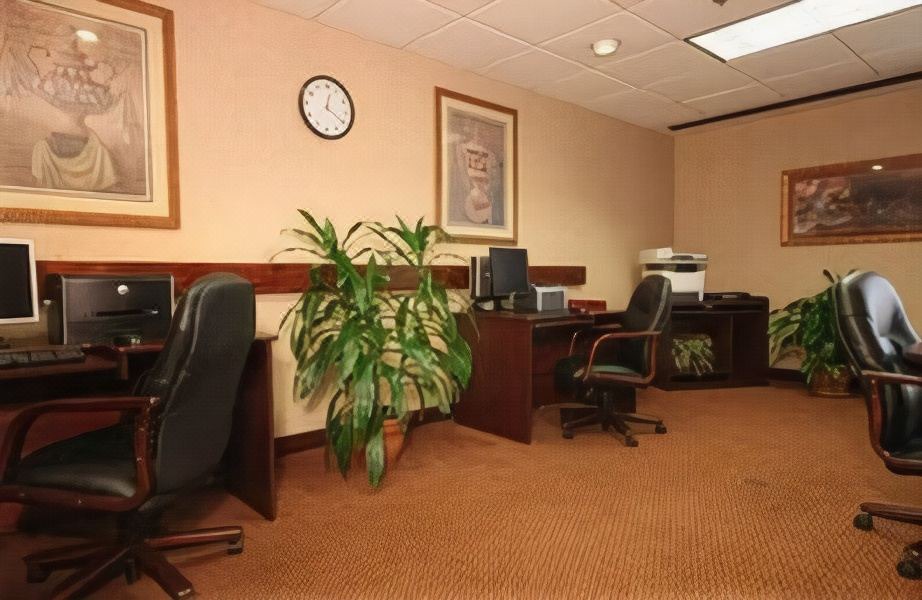 Photo of Livingroom in Secaucus