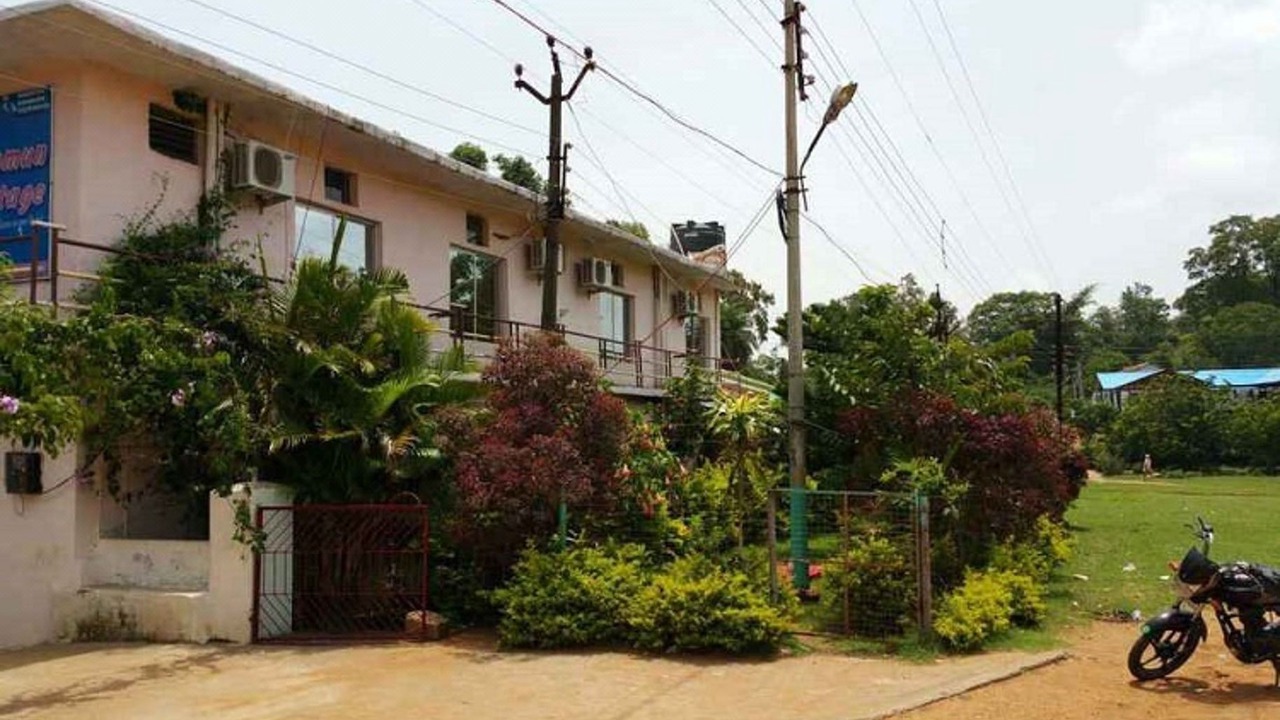 Photo of Buildings in Pachmarhi