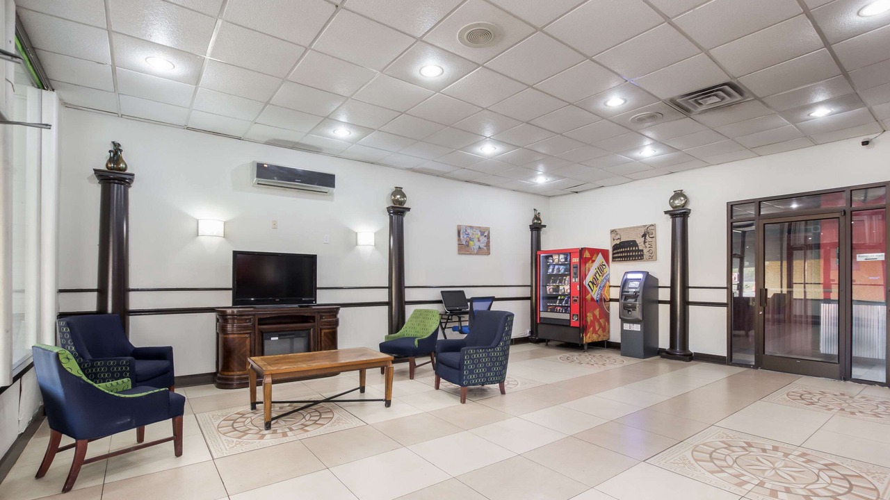 Photo of Livingroom in Evansville
