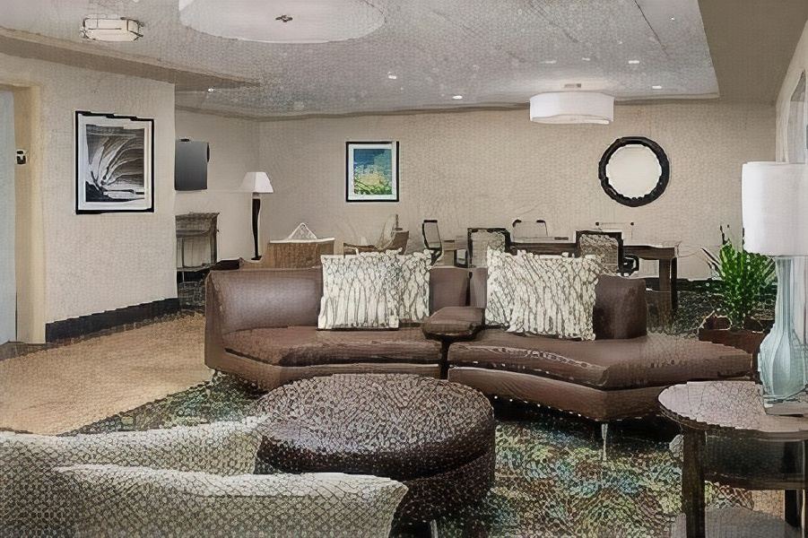 Photo of Livingroom in Alexandria West