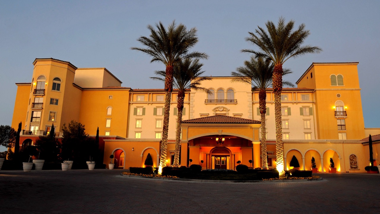 Photo of Buildings in Lake Las Vegas
