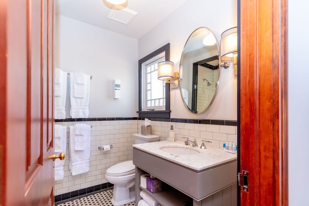 Photo of Bathroom in Green Mountain Falls