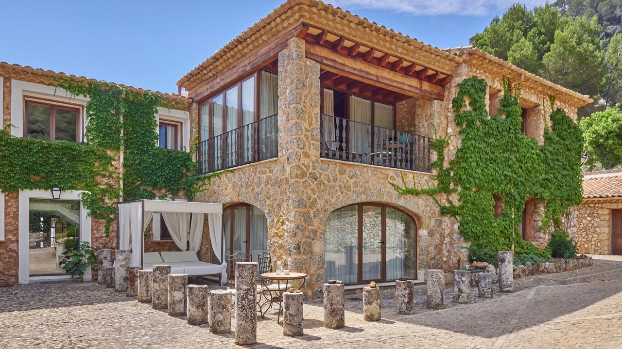 Photo of Buildings in Binibona