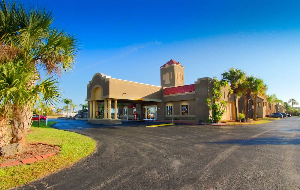 Photo of Buildings in Titusville