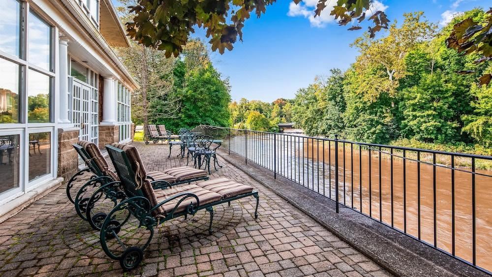 Photo of Others in Red Oaks Mill
