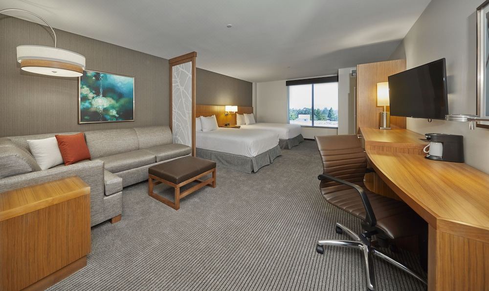 Photo of Livingroom in Cal Young
