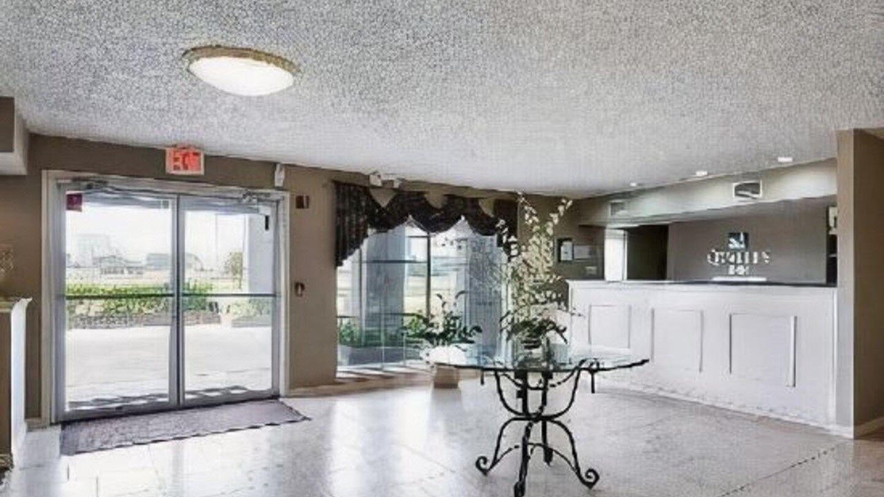 Photo of Livingroom in Clute