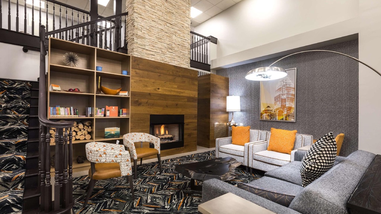 Photo of Livingroom in Huntersville