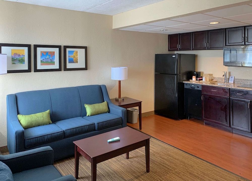 Photo of Livingroom in East Hartford