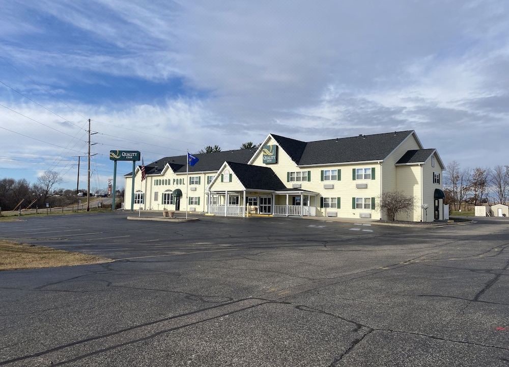 Photo of Buildings in Mauston
