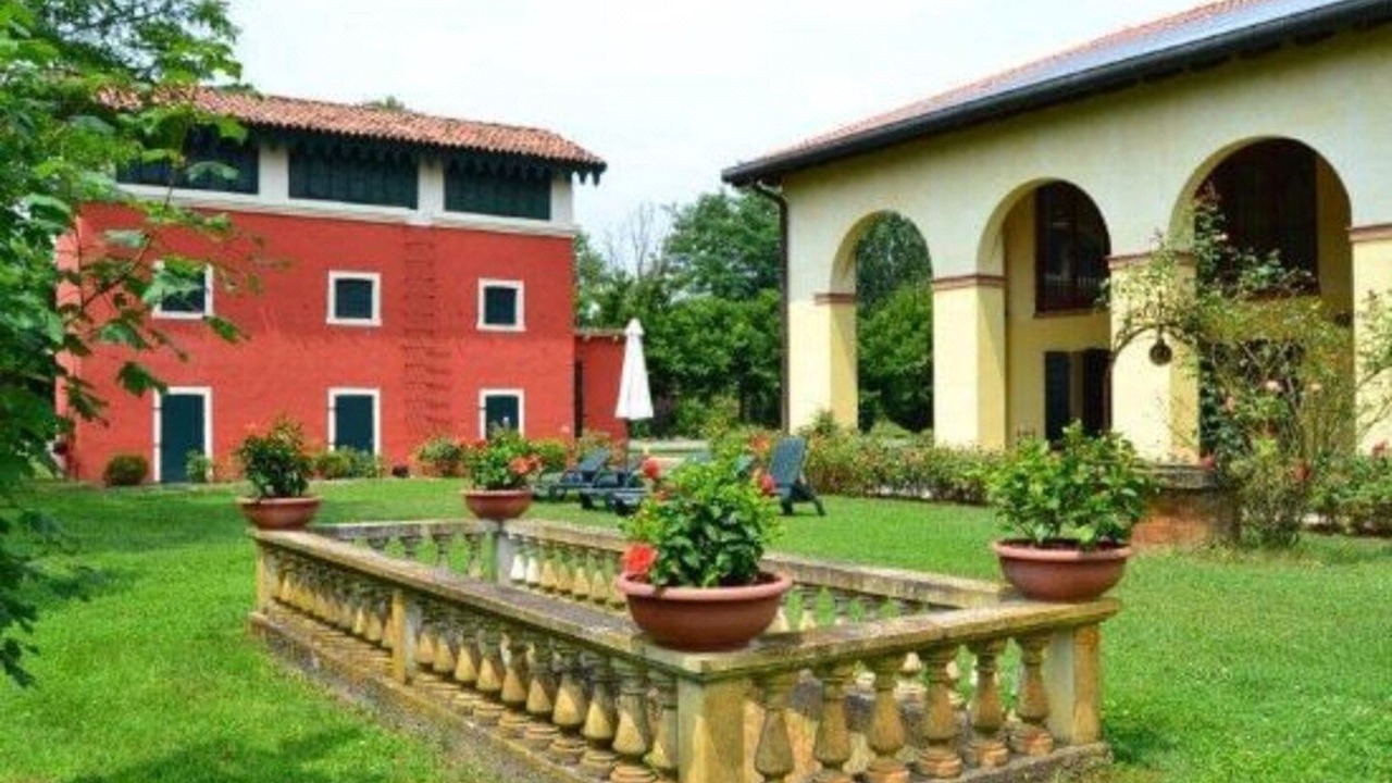 Photo of Others in Tessera