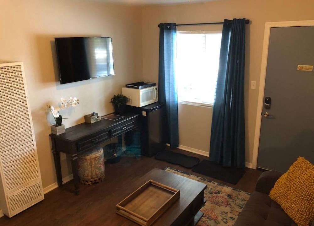 Photo of Livingroom in Tahoe Valley