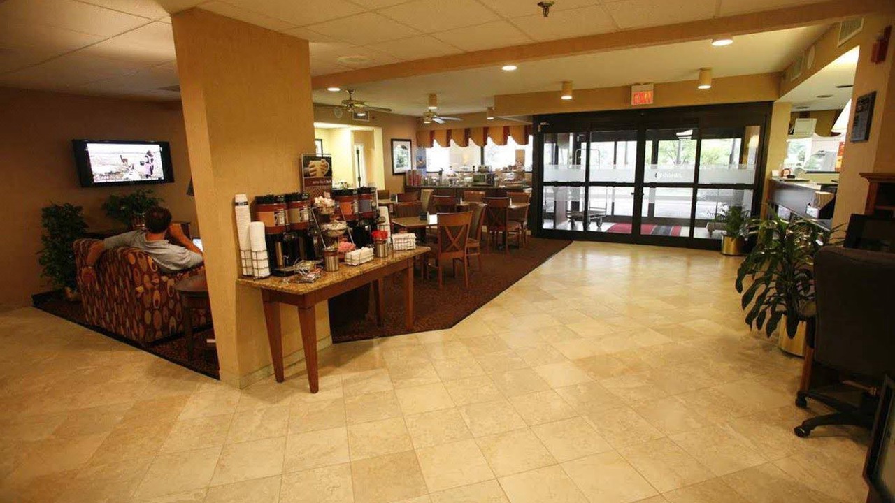 Photo of Livingroom in Oak Ridge