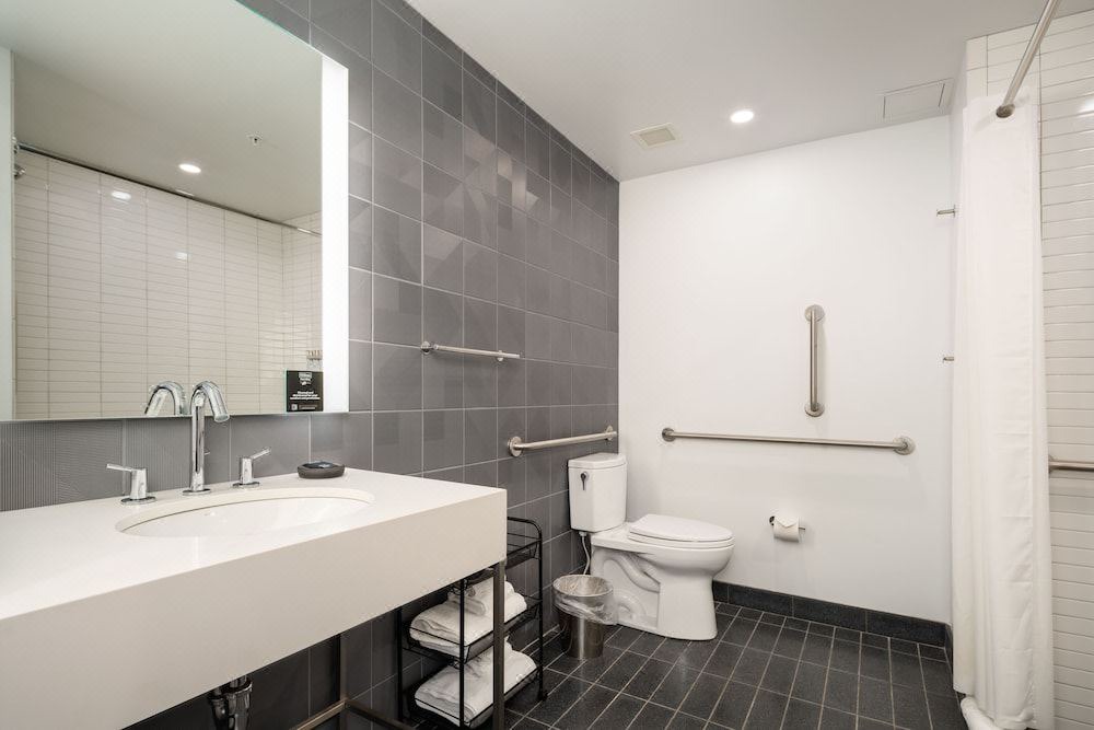 Photo of Bathroom in Center City West